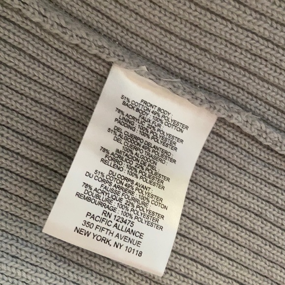 JONES New York Faux Fur Collar Vest NWOT - Picture 5 of 7